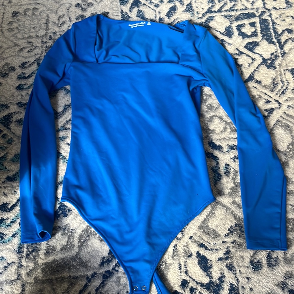 Abercrombie & Fitch Women's Long-Sleeve Seamless Squareneck Bodysuit | Size M